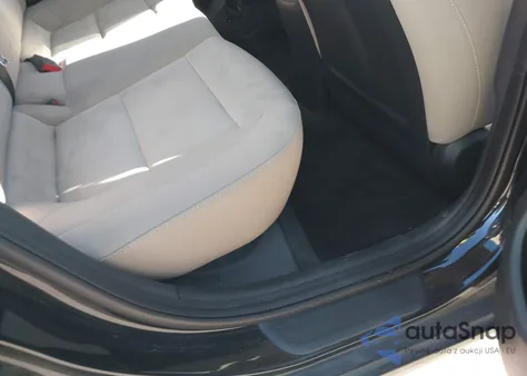 2018 Hyundai Elantra Se z USA, uszkodzony, nr VIN 5NPD74LF3JH280621